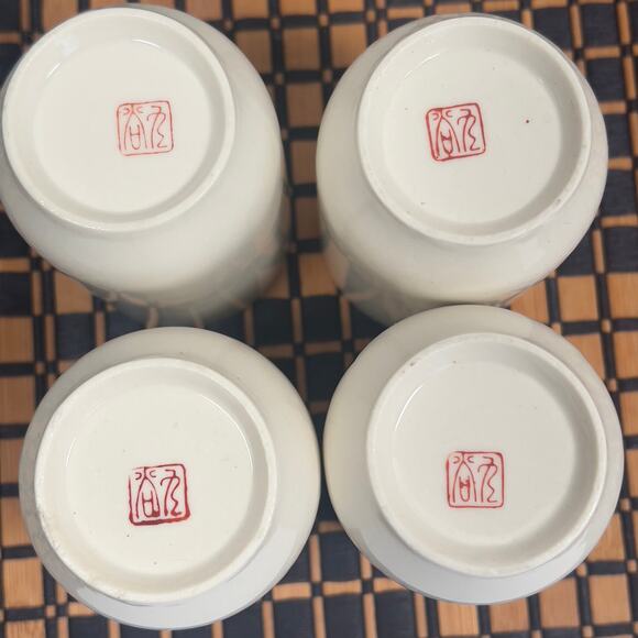 Vintage Asian Cherry Blossom Japanese Small Teapot with 4 Teacups Porcelain - Picture 3 of 16